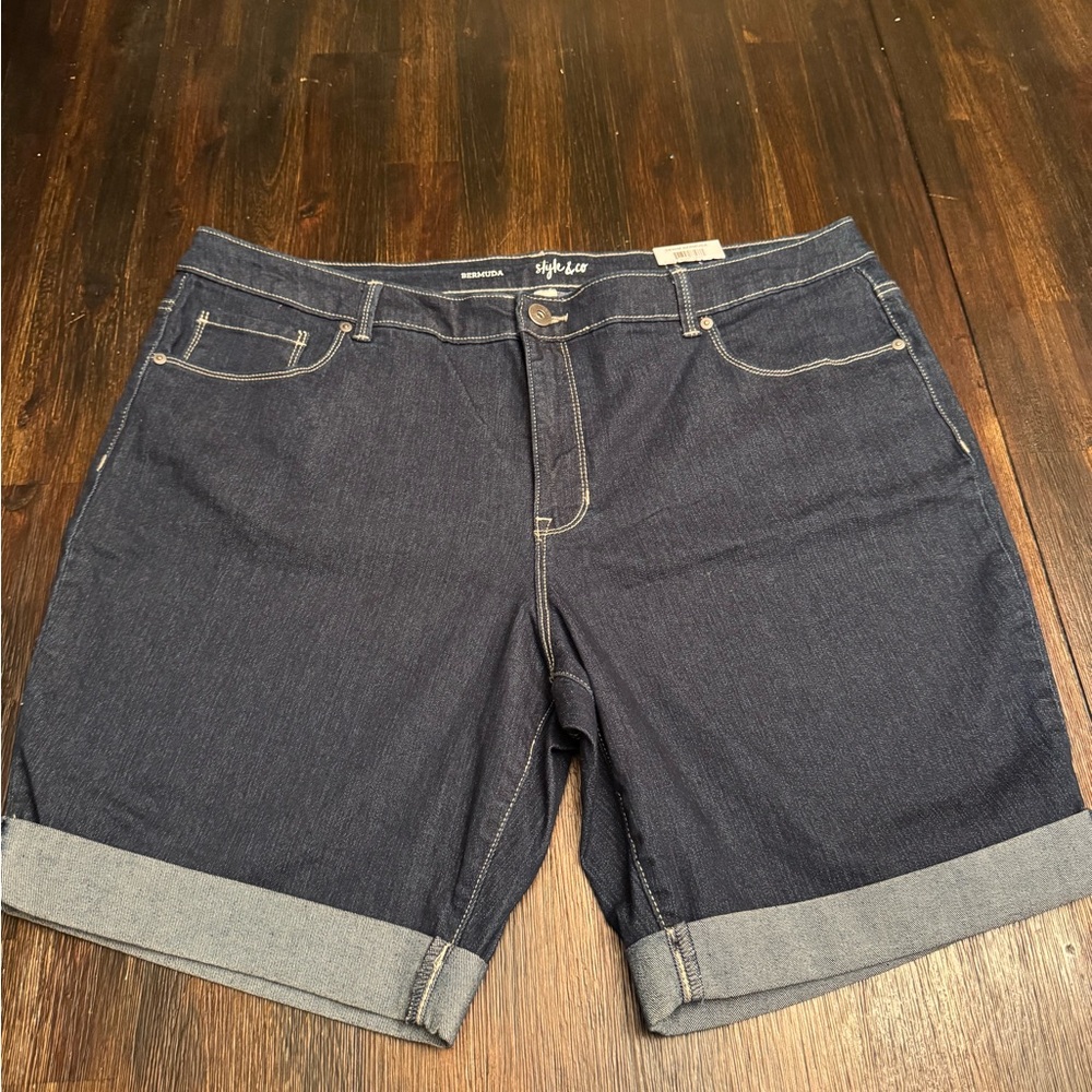 NWT Style & Co Women's Denim Shorts - Dark Blue Size 18W